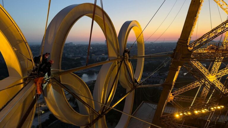 A documentary series on the behind the scenes of the 2024 Olympic Games produced by the Naudet brothers broadcast on France 2