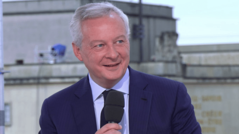 “A very beautiful celebration with a remarkable sporting spirit,” says Bruno Le Maire