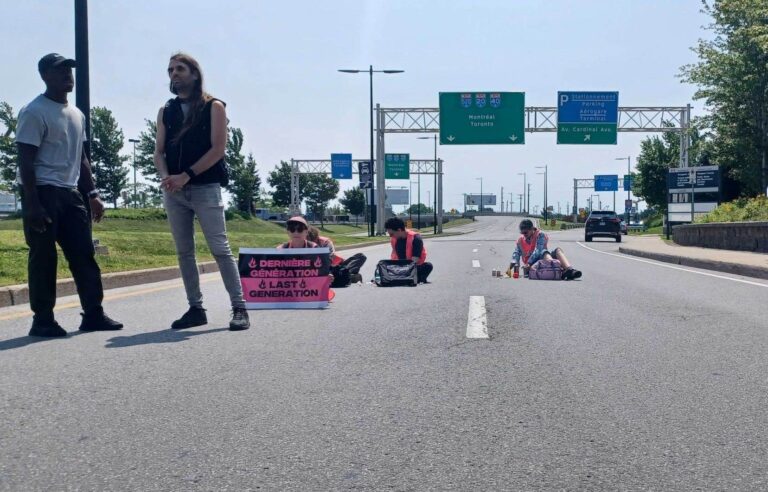 Access to Montreal airport landing stage blocked again by environmental activists