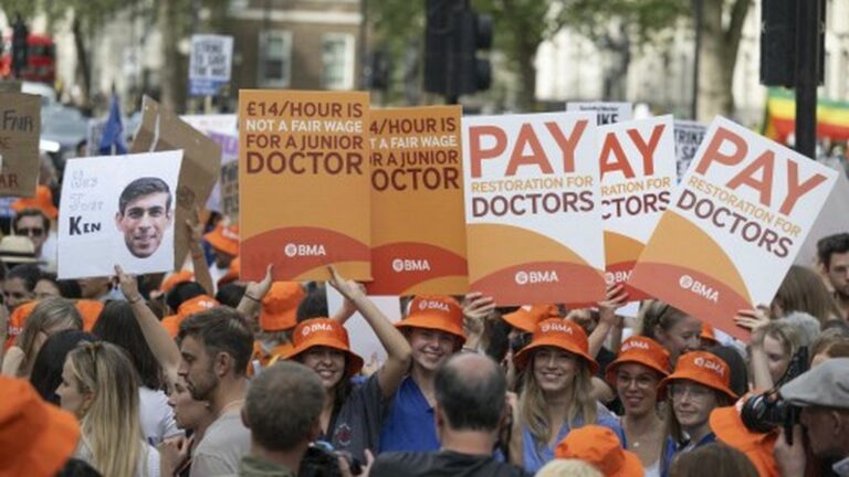 Agreement reached between government and doctors to end strikes