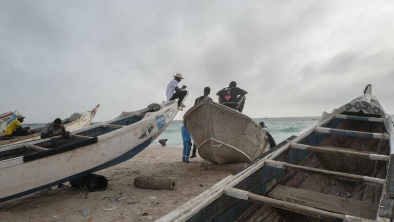 At least 89 migrants die in shipwreck off Mauritania