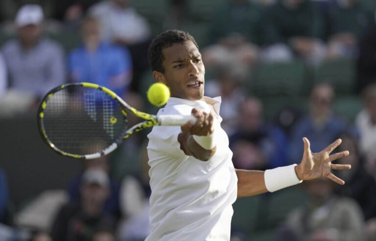 Auger-Aliassime and Stricker lose in doubles in first round in Gstaad