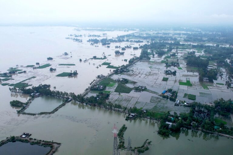 Bangladesh | Eight dead and two million affected by floods