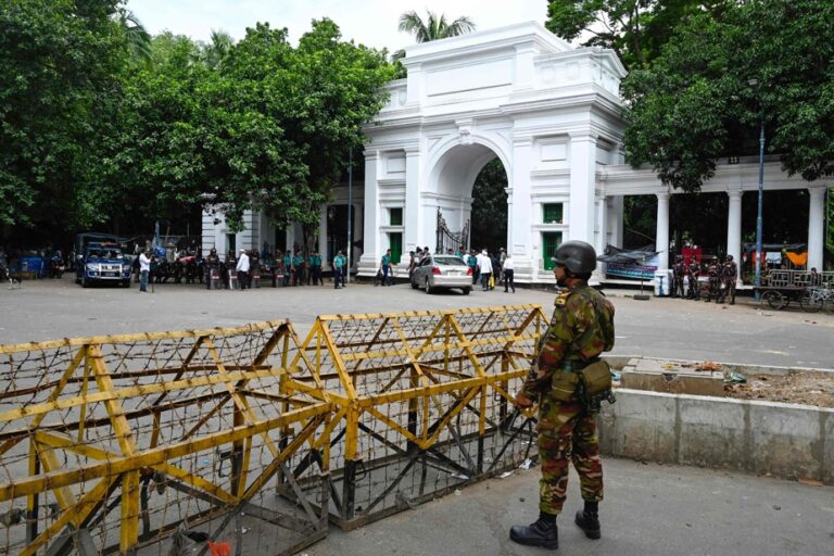 Bangladesh | Students demand resignation of PM