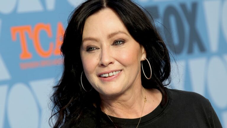 ‘Beverly Hills, 90210’ Actress Shannen Doherty Dies