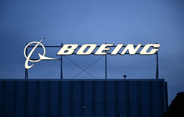 Boeing agrees to plead guilty to avoid trial with uncertain outcome