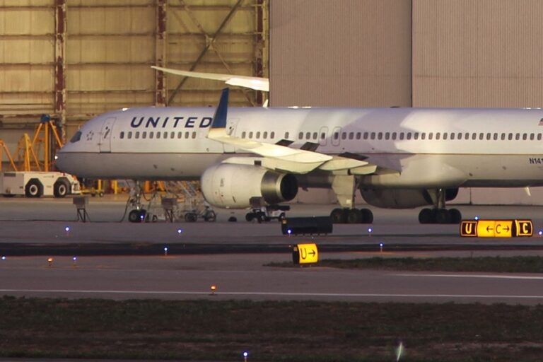 Boeing plane loses tire during takeoff in Los Angeles