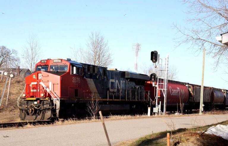 CN fined $8 million for two 2015 oil spills