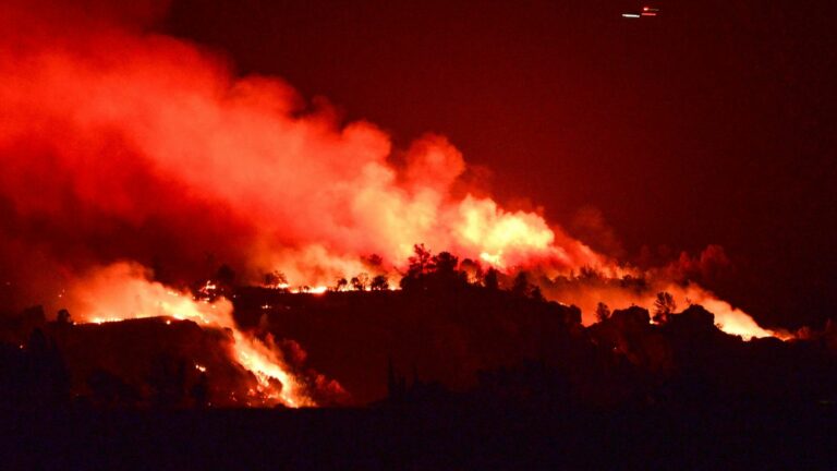 California’s first arson-caused megafire of the year prompts evacuation of thousands