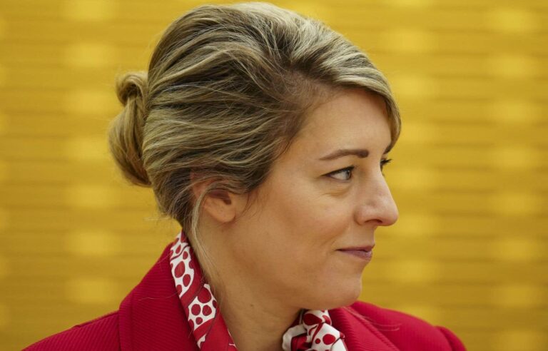 Canadian Foreign Minister Mélanie Joly makes first official visit to China