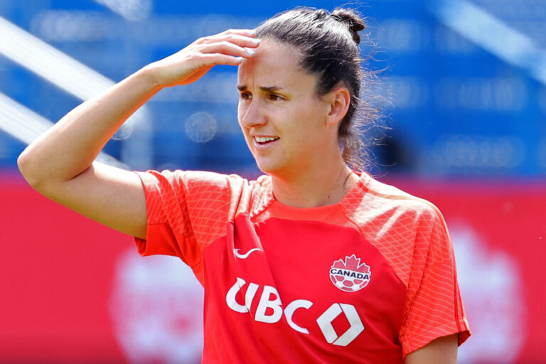 Canadian Soccer Team | Evelyne Viens to go to the Olympic Games