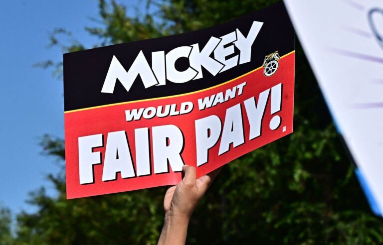 Disneyland Park employees approve strike in principle