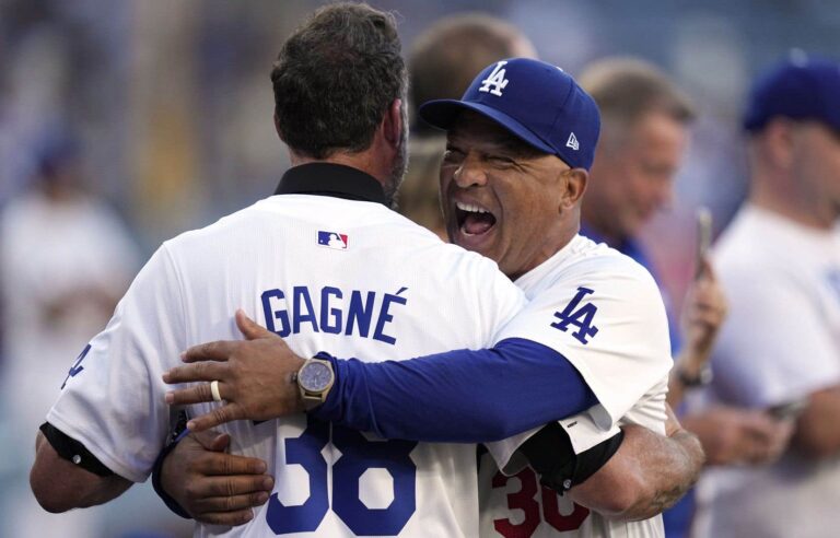 Dodgers honor Quebecer Éric Gagné