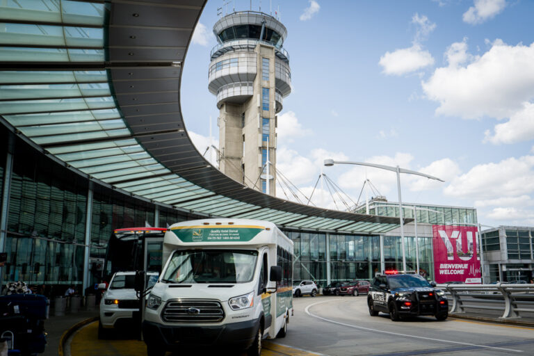 Environmental activists again disrupt access to Montreal-Trudeau airport