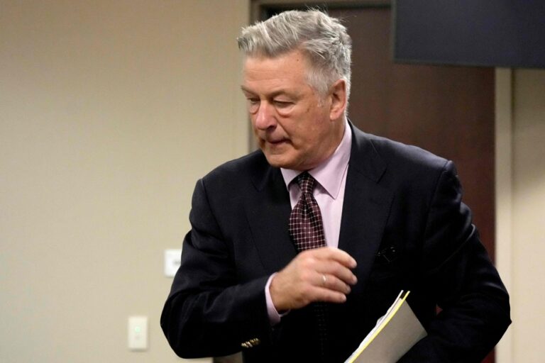 Fatal shooting on Rust set | Alec Baldwin trial begins