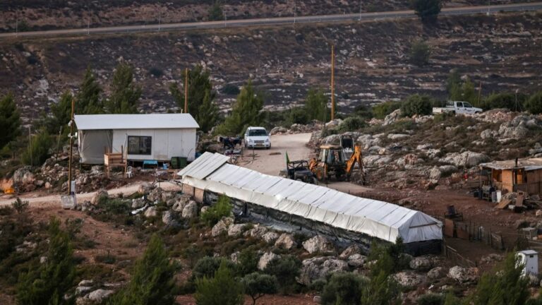 Five questions on the opinion of the International Court of Justice, which concludes that Israeli settlements in Palestinian territory are illegal