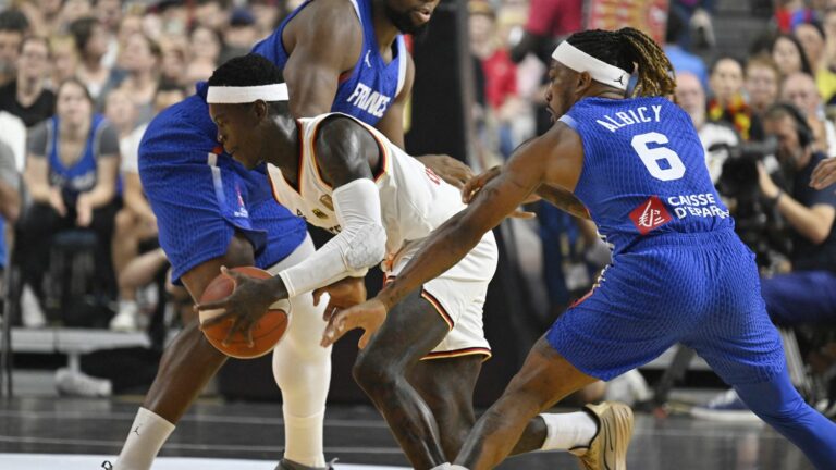 France dominates Germany in its second Olympic warm-up match