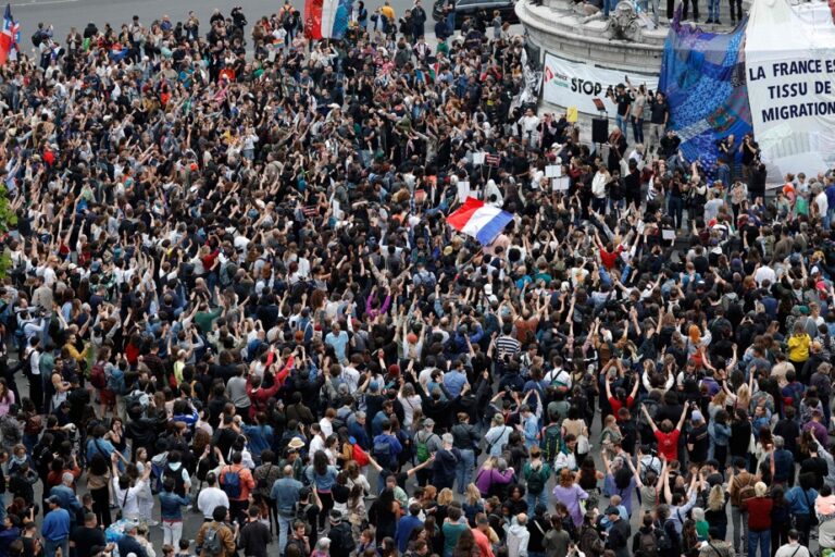 French legislative elections | The left in the lead, ahead of the Macronists and the RN