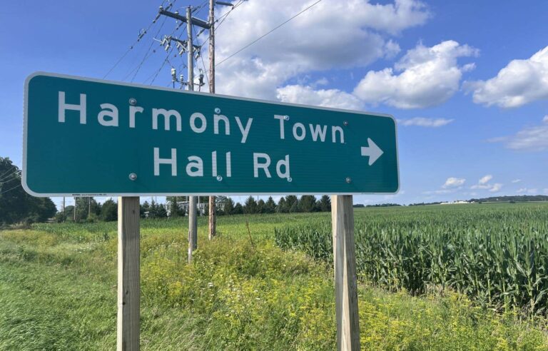 Harmony, the Wisconsin township that is thwarting polarization in the United States