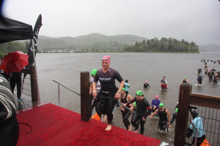 IRONMAN 70.3 Mont-Tremblant | Chaos during the swimming event