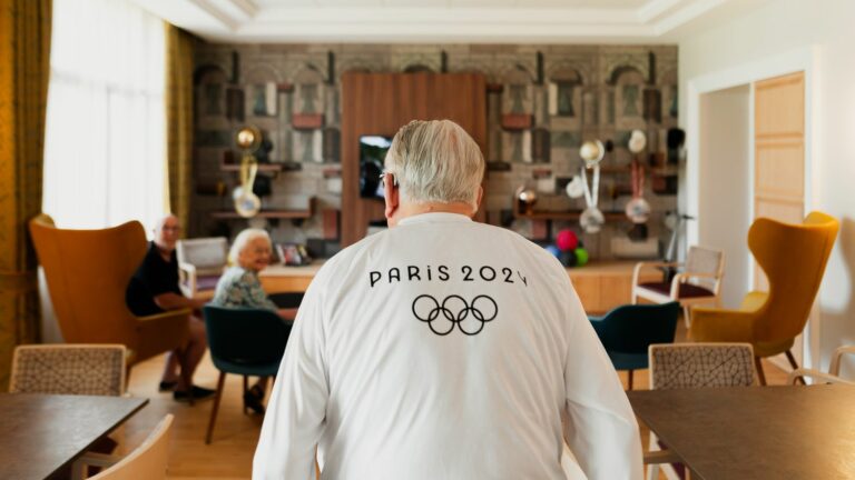 In Amboise, “Olympic dreams” motivate residents of the senior residence to stay in shape