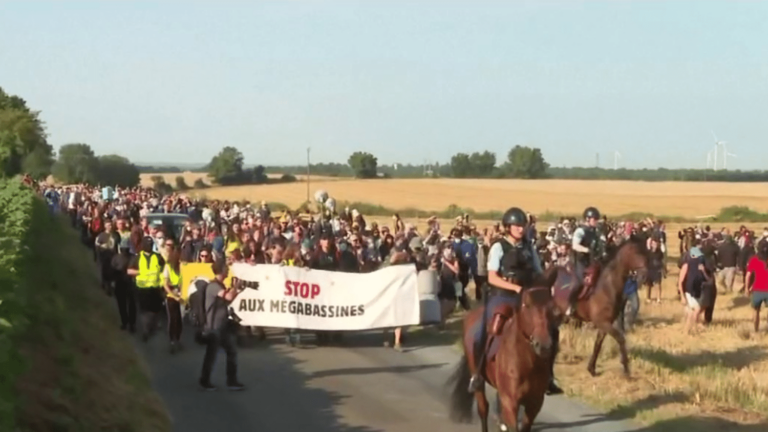 In Saint-Sauvant, tensions between demonstrators and police