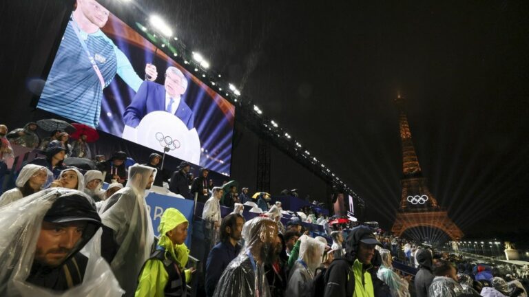 International Olympic Committee denies removing replay of opening ceremony