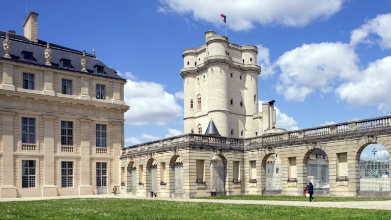 Investigation opened after cable sabotage in the fan zone of the Château de Vincennes