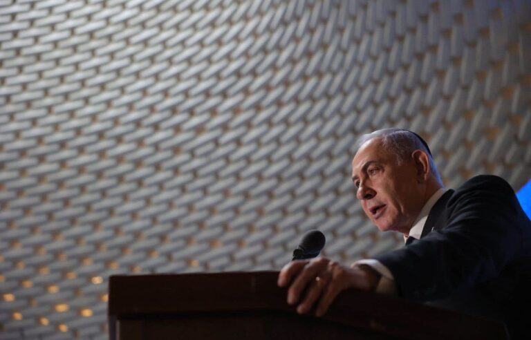 Israeli Prime Minister Benjamin Netanyahu en route to the United States to deliver a speech