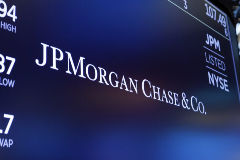 JPMorgan Chase posts second-quarter earnings jump