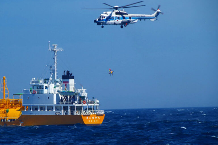 Japan | Swimmer found alive 80 km from the coast after drifting for 36 hours