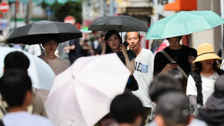 Japan suffers heatwave, killing at least six in Tokyo