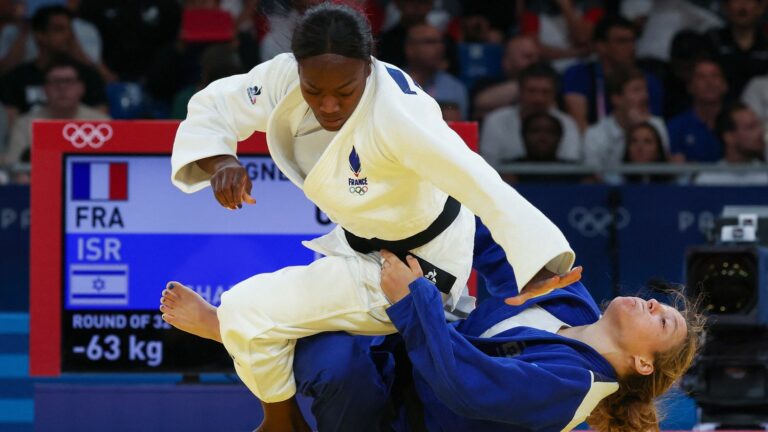 LIVE. Clarisse Agbégnénou is looking to reach the quarter-finals at the 2024 Paris Olympics… Follow the under 63 kg judo event