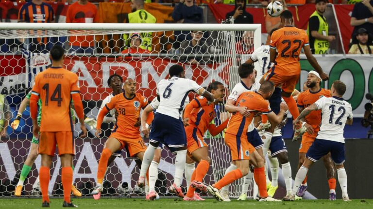 LIVE. Netherlands – England: the two teams back to back at half-time, an exciting game… Follow the match