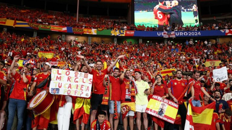 “La Roja deserves to win and we are very proud,” enthused the Spanish supporters celebrating a historic European title.