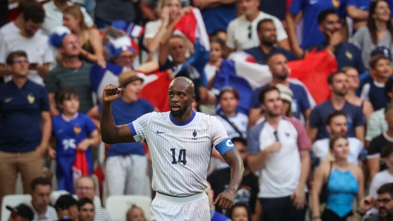 Les Bleus in the lead at half-time thanks to Jean-Philippe Mateta. Follow the Tricolores’ last group match at the 2024 Olympics