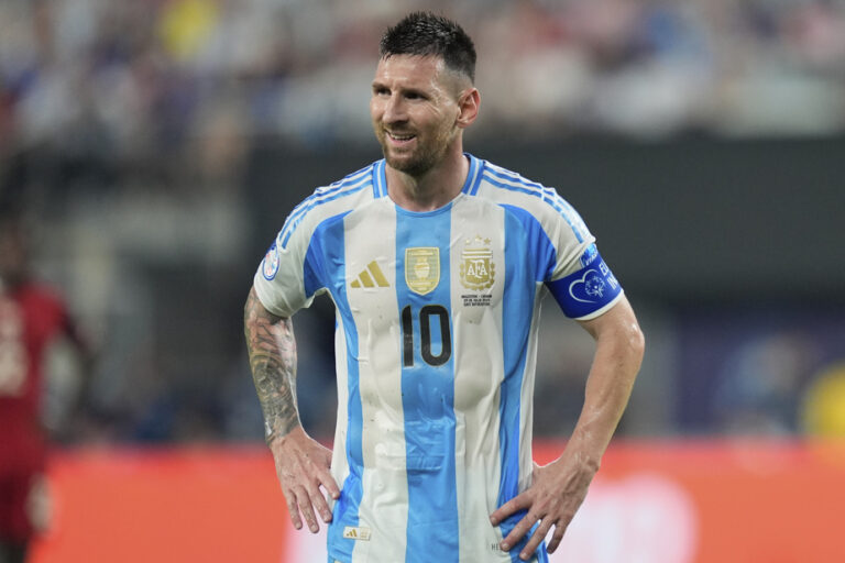 Lionel Messi to continue playing for Argentina after Copa America