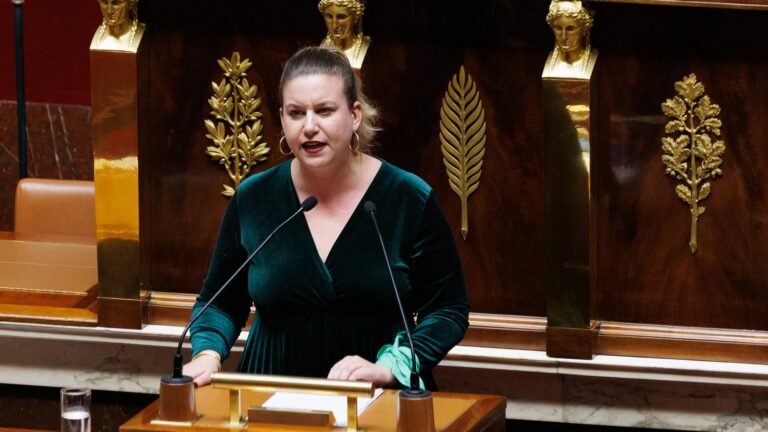 Mathilde Panot announces the submission of a bill to repeal retirement at 64