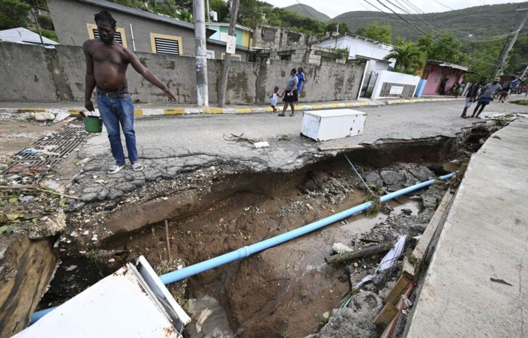 Mexico, in turn, prepares for the arrival of hurricane “Beryl”