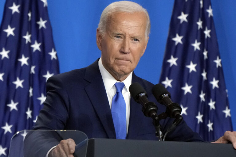 Michigan | Back on the campaign trail, Biden defends his candidacy despite criticism