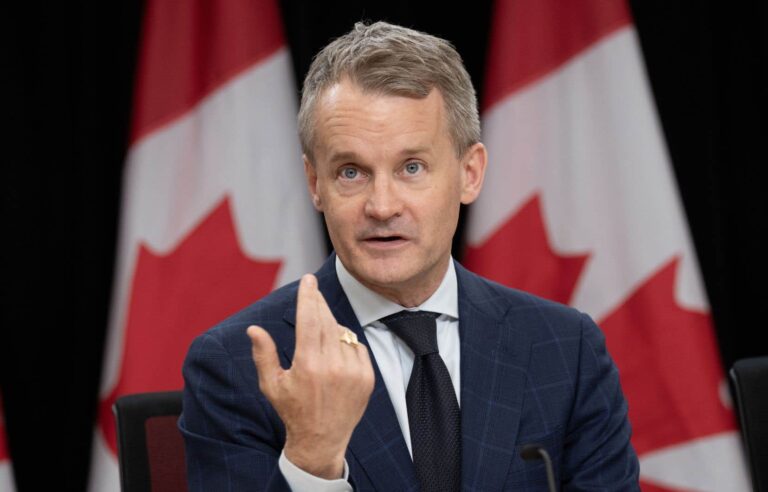 Minister Seamus O’Regan steps down as minister