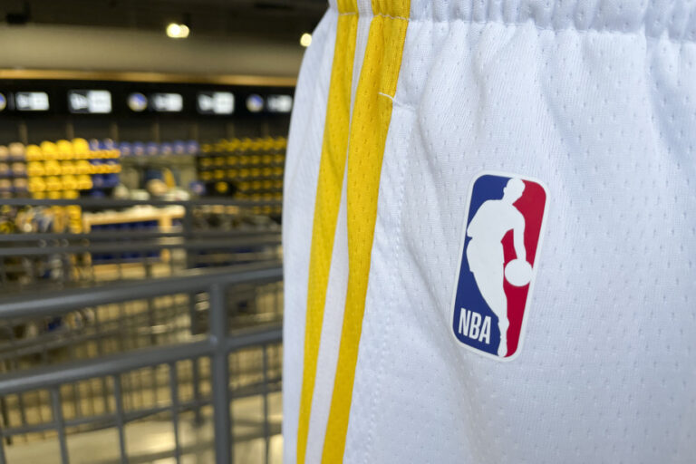 NBA signs record $76 billion, 11-year deal to broadcast games