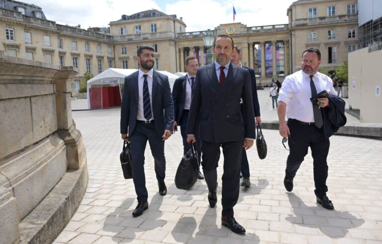 Negotiations for a new French government continue in the National Assembly