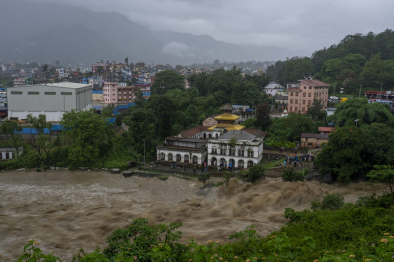 Nepal | At least 14 dead in floods and landslides