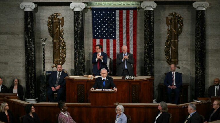 Netanyahu Calls Gaza Protesters ‘Useful Idiots of Iran’ Before US Congress, Pays Tribute to Donald Trump