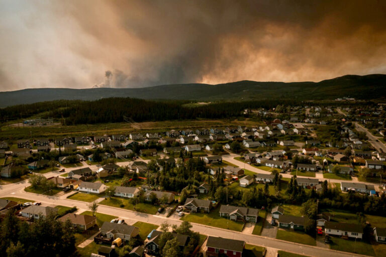 Newfoundland and Labrador | Firefighters battling wildfires hope for more rain