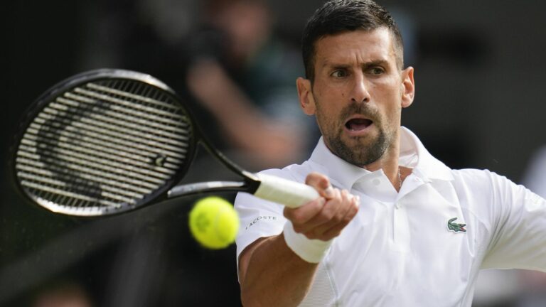 Novak Djokovic breaks in the first set against Lorenzo Musetti… Follow the semi-final