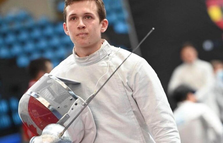 On guard! Here is Canadian fencer Olivier Desrosiers!