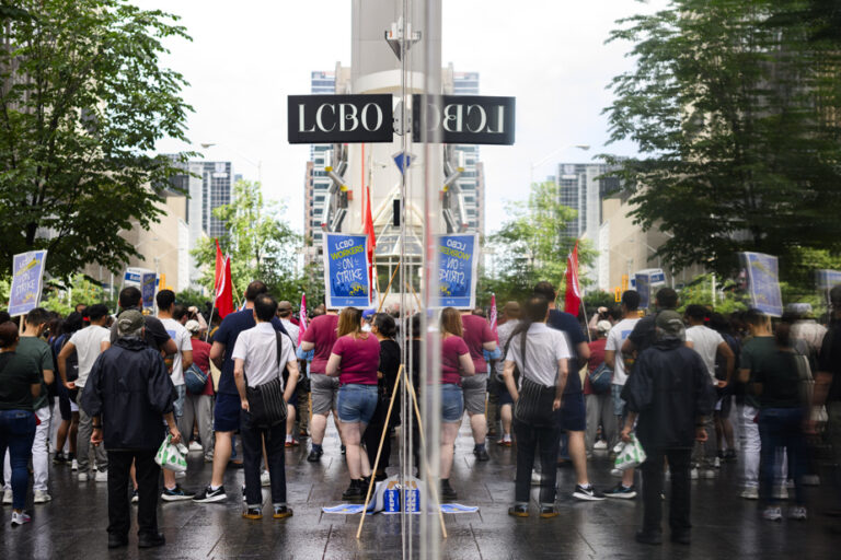 Ontario | LCBO employees back to work, stores to reopen Tuesday