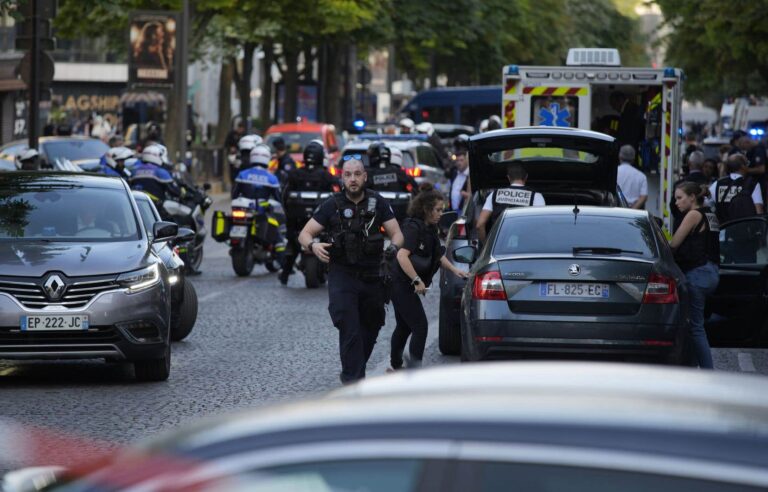 Police officer attacked with knife in Paris, terrorist or Olympic-related motivation ruled out